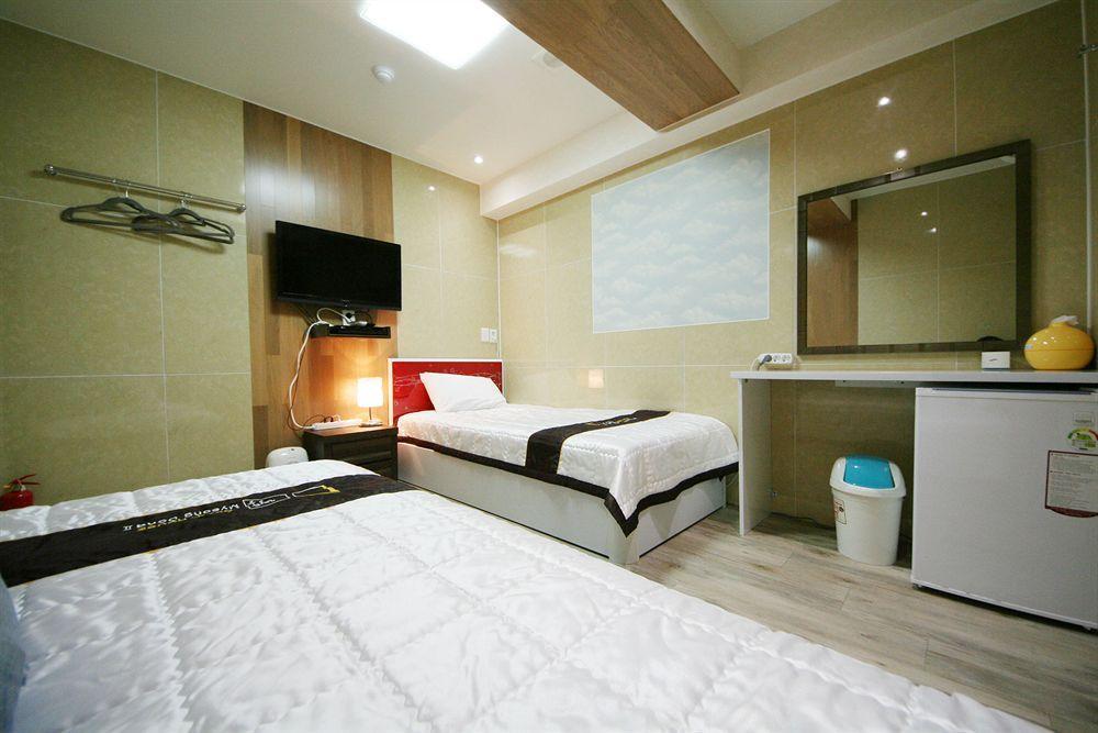 Guesthouse Myeongdong 2 Seoul Exteriör bild