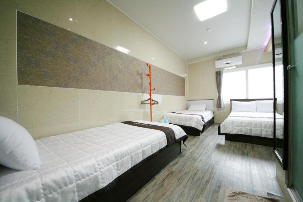Guesthouse Myeongdong 2 Seoul Rum bild