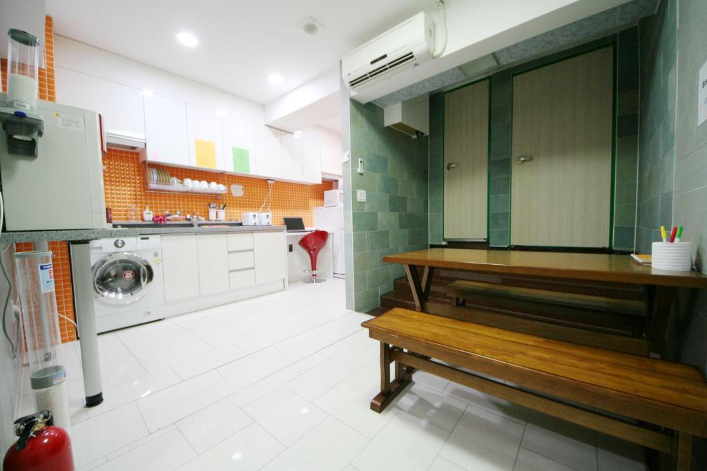 Guesthouse Myeongdong 2 Seoul Exteriör bild