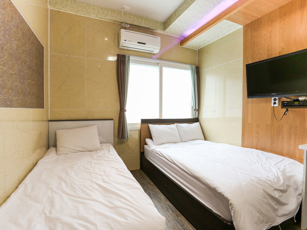 Guesthouse Myeongdong 2 Seoul Exteriör bild