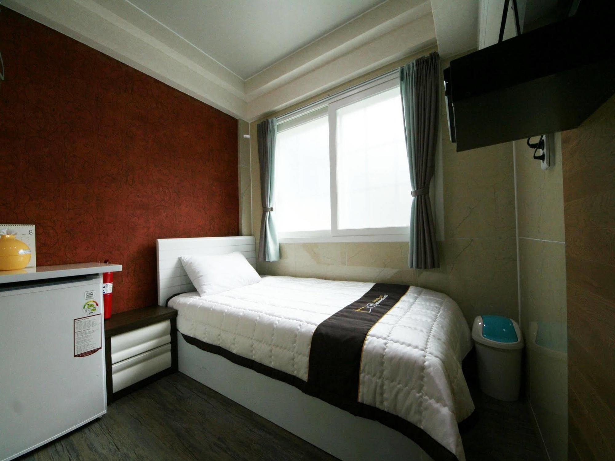 Guesthouse Myeongdong 2 Seoul Exteriör bild