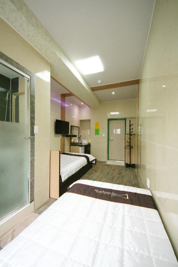 Guesthouse Myeongdong 2 Seoul Rum bild